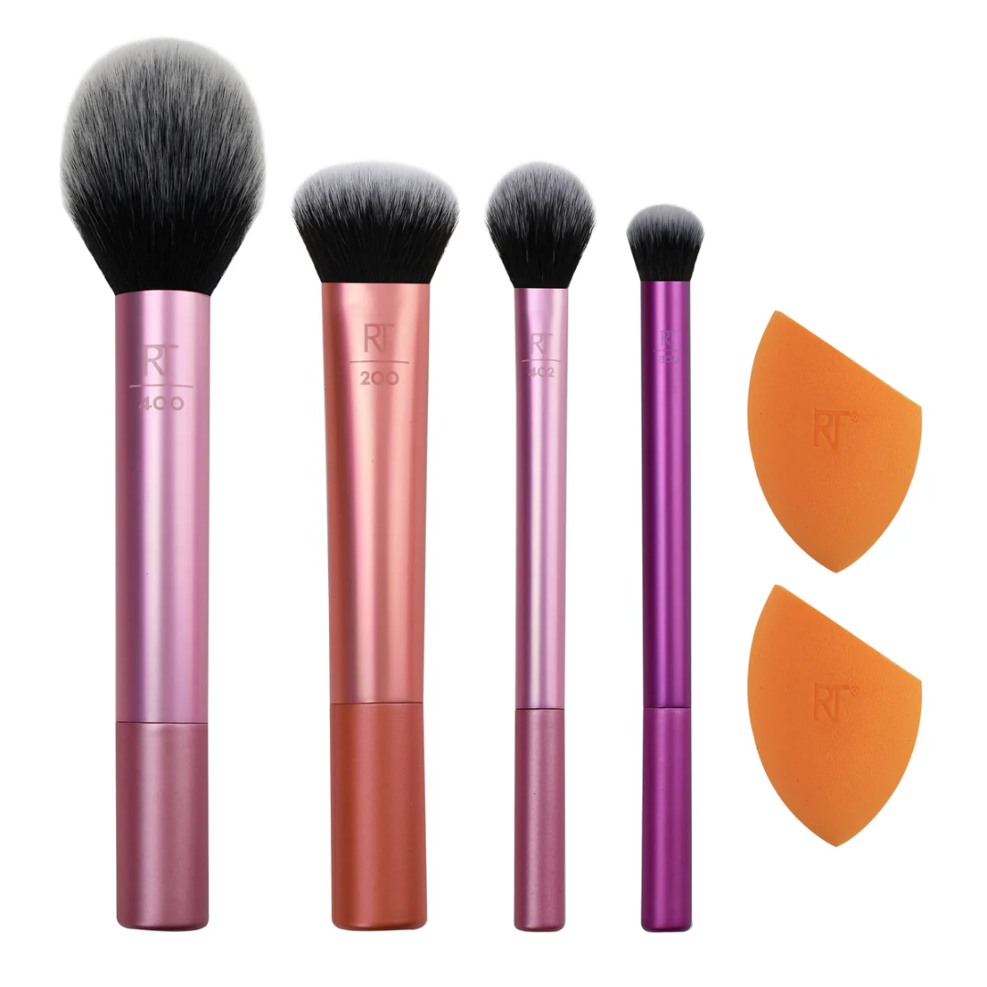 Real Techniques Everyday Essentials Makeup Brush Set with Miracle Complexion Sponge - Flavless.com